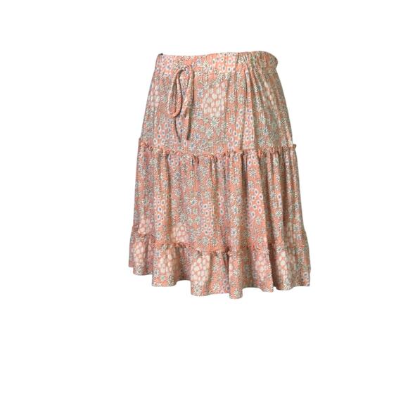 Caution to the wind melon white floral pull on mini skirt size Small - Picture 5 of 11